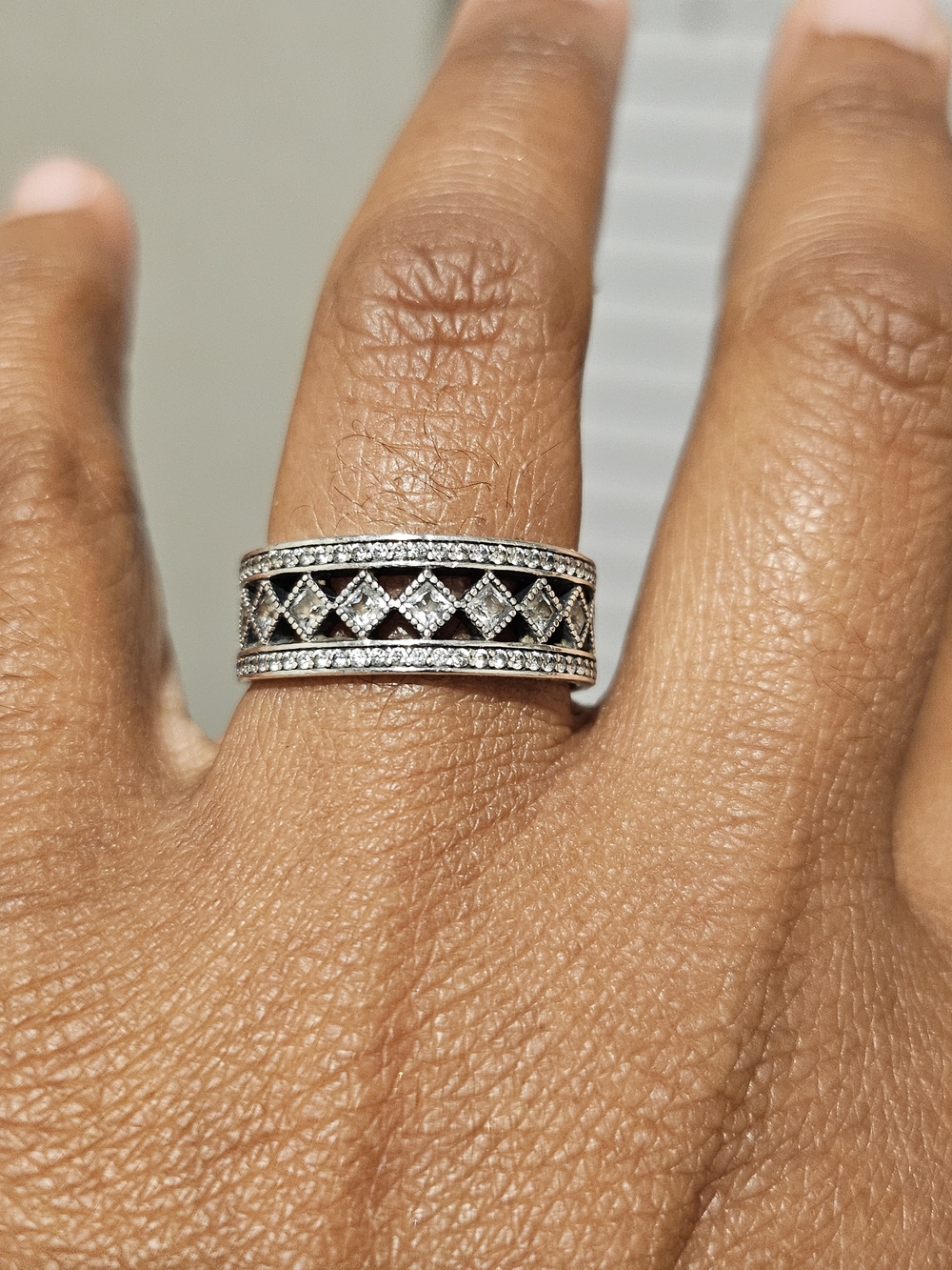 Pandora Silver and Black Diamond-Pattern Wide Band Ring With STONES NOT DIAM'S